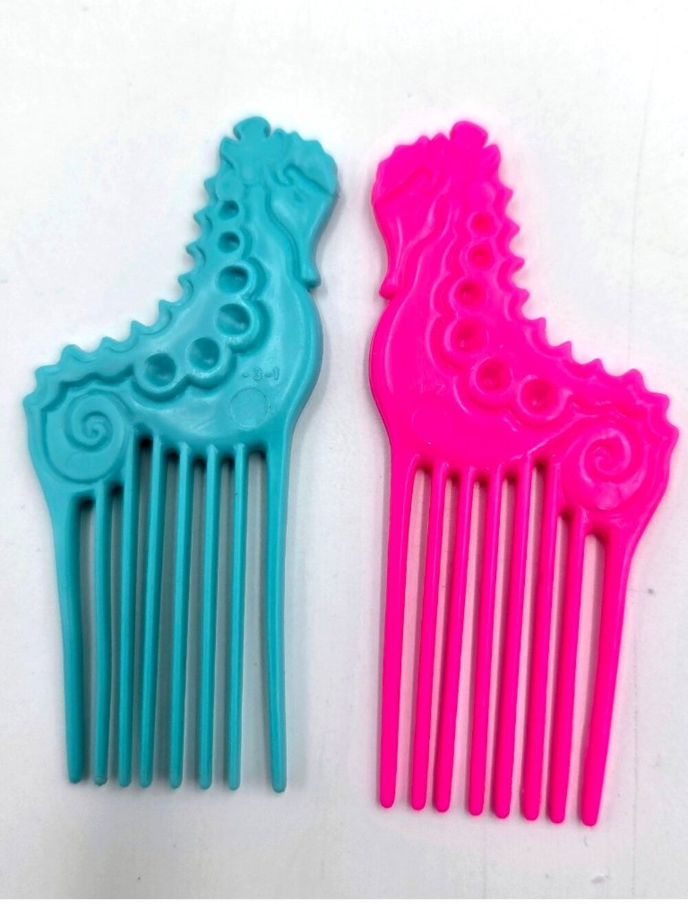 Barbie Island Fun Mermaid Seahorse Comb Vintage Pink Teal Replacement Toy Read